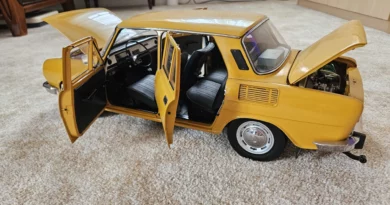 Deagostini Škoda 100L MB 1:8